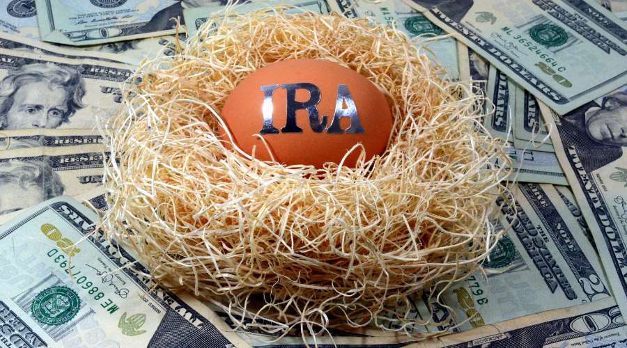 Does Fidelity Offer a Gold IRA? Does Fidelity Offer a Gold IRA?
