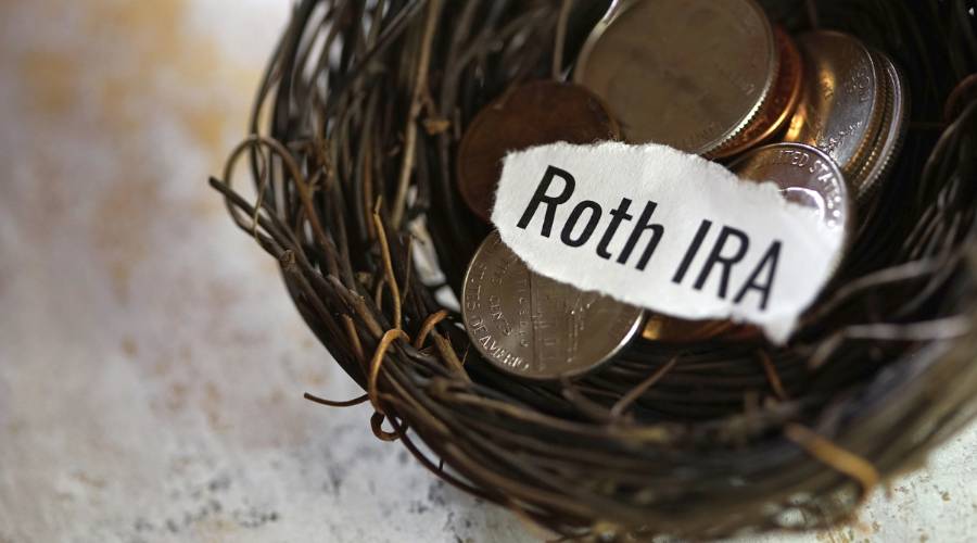 Can I Buy Precious Metals with a Roth IRA?
