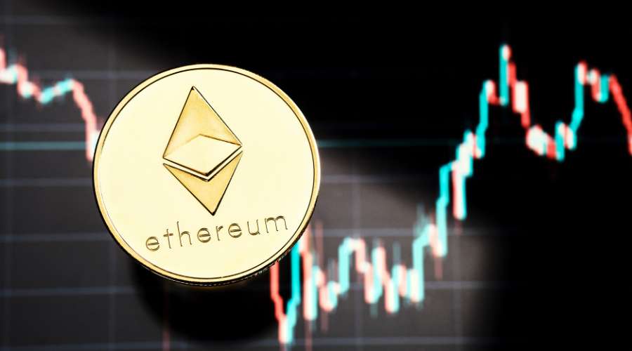 Investing In Gold vs Cryptocurrency