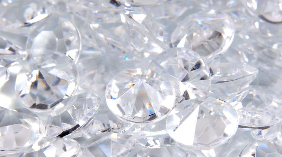 Investing In Gold vs Diamonds